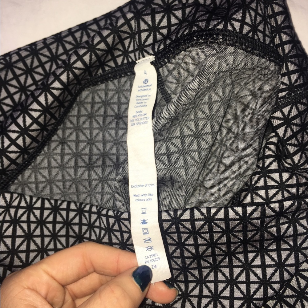 Rare Patterned Lulus - Picture 4 of 4